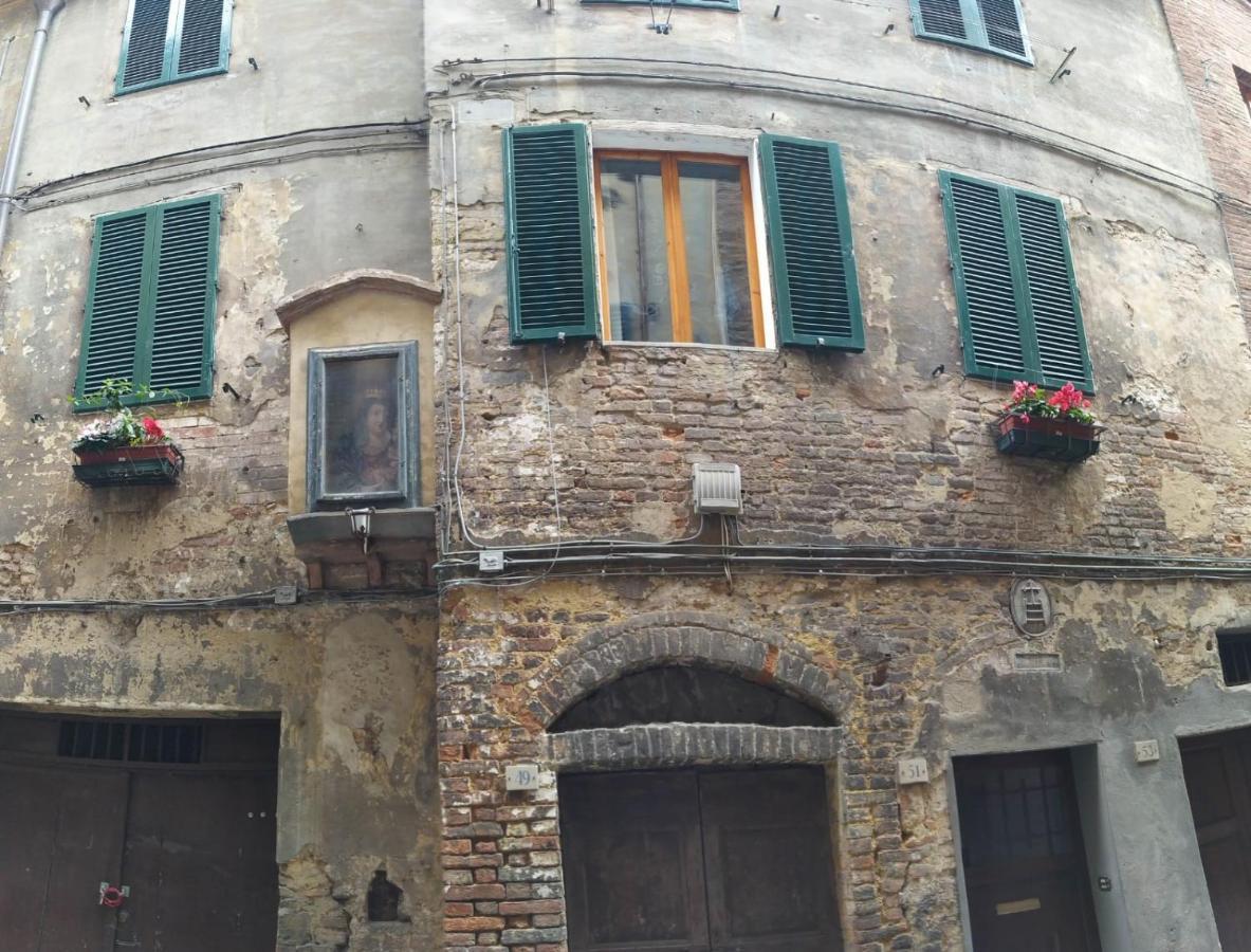 La Bomboniera Di Siena Apartment Luaran gambar